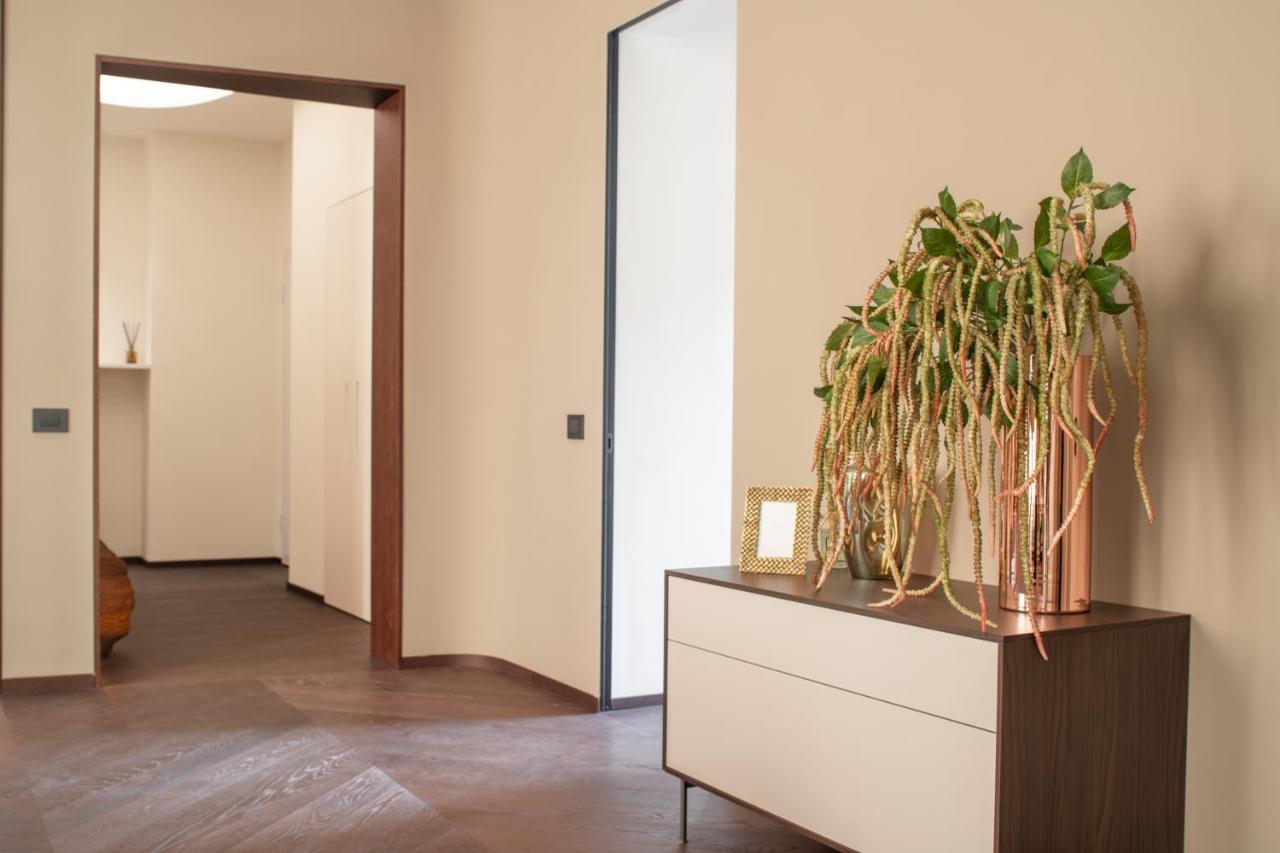 Sant'Ambrogio Luxury Apartment R&R Milán Exterior foto